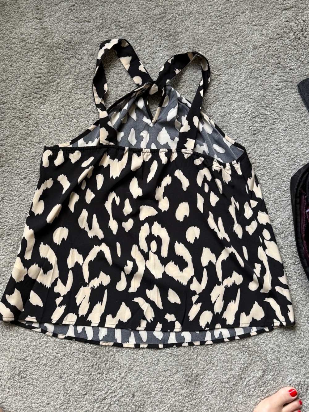 SHEIN Black and Cream Leopard Halter Camisole - Picture 3 of 4